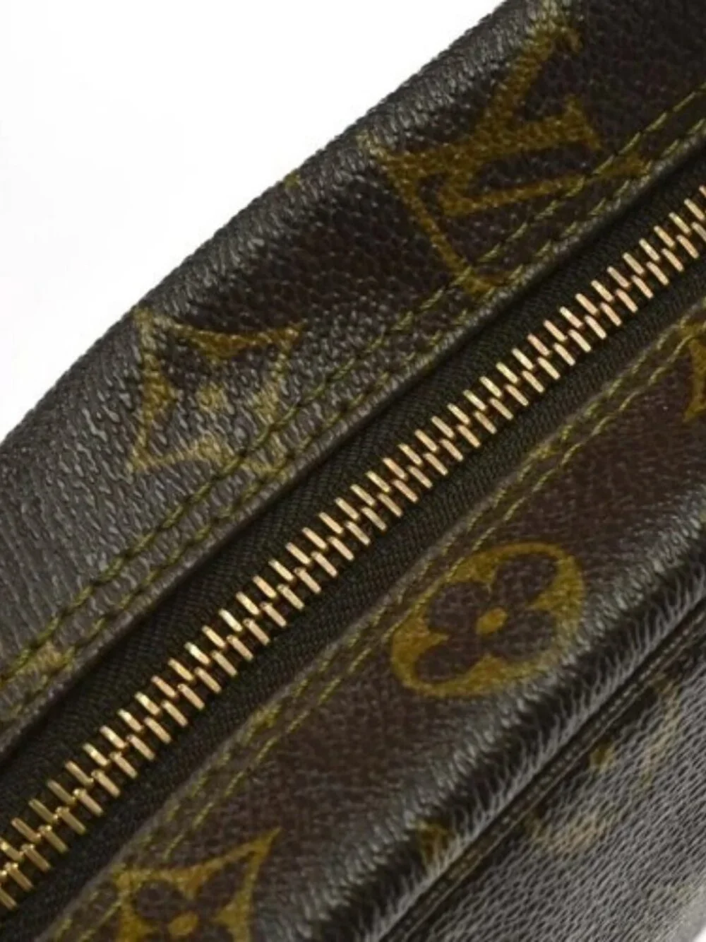 Best06 LOUIS VUITTON TROUSSE TOILETTE 28 COSMETIC POUCH M47522 834 BQ01412